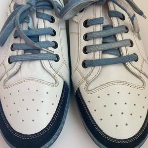 New men sneakers